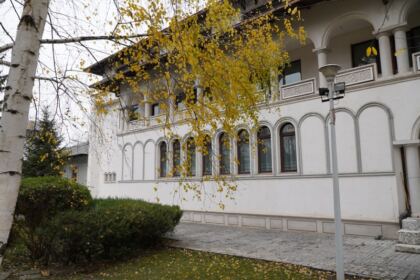 Dialog duhovnicesc al Înaltpreasfinţitului Părinte Casian cu tineri din Eparhia Dunării de Jos – fotografia 1