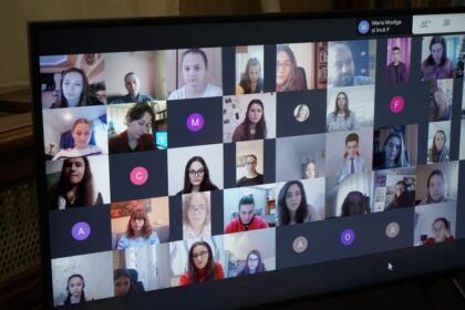 Dialog duhovnicesc al Înaltpreasfinţitului Părinte Casian cu tineri din Eparhia Dunării de Jos – fotografia 24