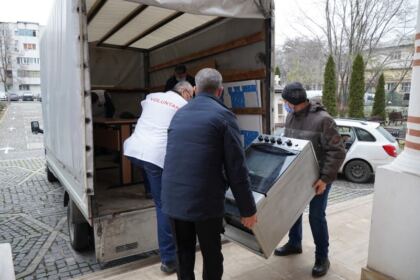 Ediţia a 7-a a activităţii social-filantropice „Bucuria de a dărui“ în Eparhia Dunării de Jos – fotografia 14