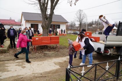 Ediţia a 7-a a activităţii social-filantropice „Bucuria de a dărui“ în Eparhia Dunării de Jos – fotografia 22