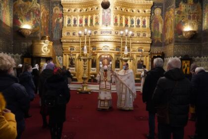 Colindători la Catedrala Arhiepiscopală din Galaţi – fotografia 5