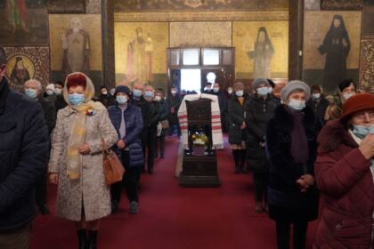 Colindători la Catedrala Arhiepiscopală din Galaţi – fotografia 15