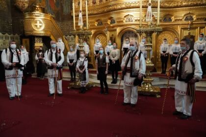 Colindători la Catedrala Arhiepiscopală din Galaţi – fotografia 26