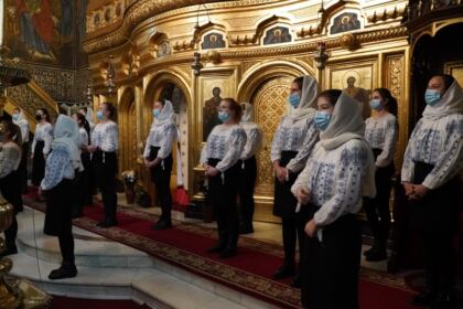 Colindători la Catedrala Arhiepiscopală din Galaţi – fotografia 28