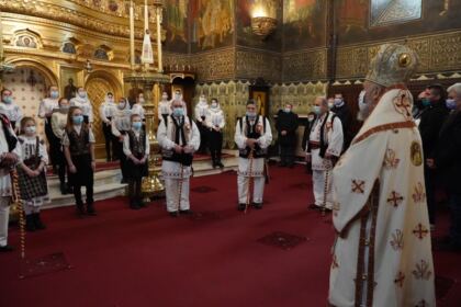 Colindători la Catedrala Arhiepiscopală din Galaţi – fotografia 32
