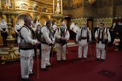 Colindători la Catedrala Arhiepiscopală din Galaţi – fotografia 34