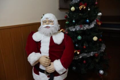 Copiii de la Şcoala Specială „Constantin Pufan“ din Galaţi au primit daruri din partea Arhiepiscopiei Dunării de Jos – fotografia 4