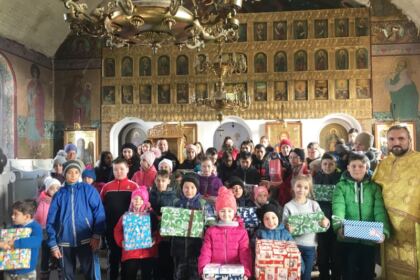 Program filantropic pentru 70 de copii din satul Costieni, judeţul Galaţi – fotografia 17