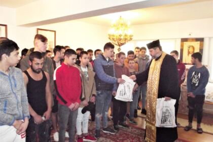 Activităţi social-filantropice la Duminica Înfricoşătoarei Judecăţi în Arhiepiscopia Dunării de Jos – fotografia 3