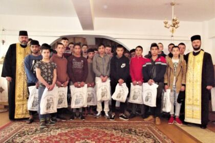 Activităţi social-filantropice la Duminica Înfricoşătoarei Judecăţi în Arhiepiscopia Dunării de Jos – fotografia 4