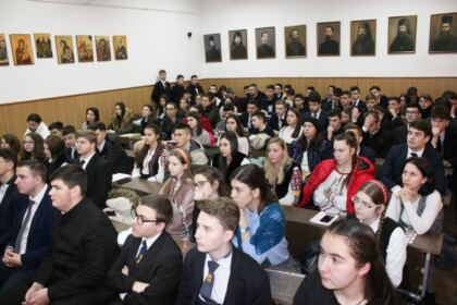Simpozion interliceal la Seminarul Teologic Ortodox „Sfântul Apostol Andrei“ din Galaţi – fotografia 3