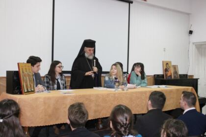 Simpozion interliceal la Seminarul Teologic Ortodox „Sfântul Apostol Andrei“ din Galaţi – fotografia 5