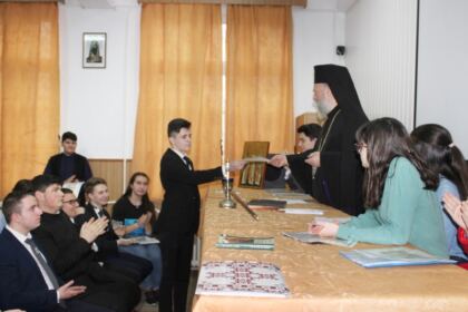 Simpozion interliceal la Seminarul Teologic Ortodox „Sfântul Apostol Andrei“ din Galaţi – fotografia 15