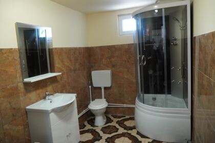Casă pentru o familie cu 7 copii din judeţul Brăila – fotografia 5