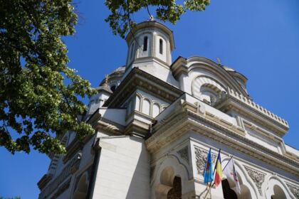 Binecuvântare arhierească pentru înscrierea la facultate – fotografia 1