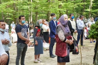 Sărbătoarea Preasfintei Treimi în pădurea Buciumenilor – fotografia 26