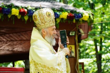 Sărbătoarea Preasfintei Treimi în pădurea Buciumenilor – fotografia 48