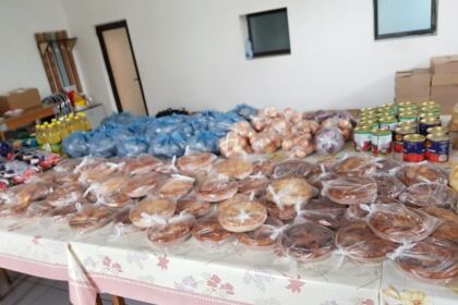Parohia „Sfânta Cuvioasă Parascheva“ din Galați continuă ajutorarea persoanelor nevoiașe – fotografia 1