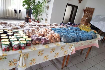 Parohia „Sfânta Cuvioasă Parascheva“ din Galați continuă ajutorarea persoanelor nevoiașe – fotografia 3