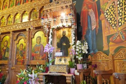 Pomenirea Sfântului Efrem cel Nou şi daruri pentru familii cu mulţi copii – fotografia 13