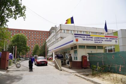 Dar medical din partea Muzeului eparhial pentru Spitalul Clinic Judeţean de Urgenţă „Sf. Ap. Andrei“ din Galaţi – fotografia 13