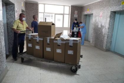 Dar medical din partea Muzeului eparhial pentru Spitalul Clinic Judeţean de Urgenţă „Sf. Ap. Andrei“ din Galaţi – fotografia 17