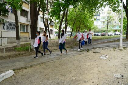 Activități social-filantopice la Centrul multifuncțional de servicii sociale „Speranțe pentru vârsta a III-a“ al Parohiei „Pogorârea Sfântului Duh“ – Galați – fotografia 15