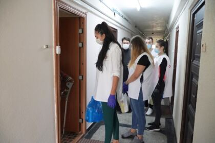 Activități social-filantopice la Centrul multifuncțional de servicii sociale „Speranțe pentru vârsta a III-a“ al Parohiei „Pogorârea Sfântului Duh“ – Galați – fotografia 16