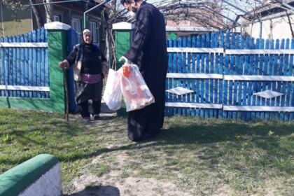 Activităţi social-filantropice în parohia „Adormirea Maicii Domnului“ din municipiul Tecuci – fotografia 9