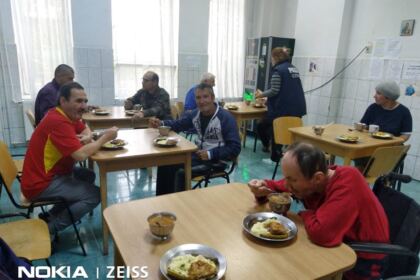 Filantropie pentru semenii fără adăpost în perioada de pandemie – fotografia 13