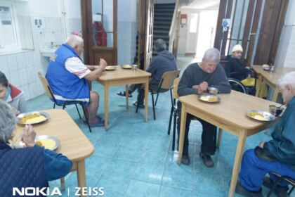 Filantropie pentru semenii fără adăpost în perioada de pandemie – fotografia 15