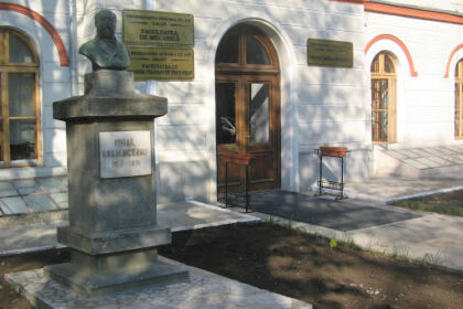 Simpozion Ştiinţific Studenţesc, la Departamentul Teologic din cadrul Universităţii „Dunărea de Jos“ din Galaţi – fotografia 1