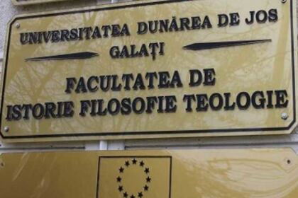 Simpozion Ştiinţific Studenţesc, la Departamentul Teologic din cadrul Universităţii „Dunărea de Jos“ din Galaţi – fotografia 2