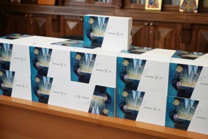Chiriarhul Dunării de Jos sprijină elevii cu tablete electronice pentru şcoala online – fotografia 4