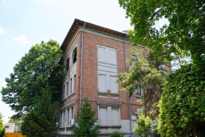 Chiriarhul Dunării de Jos sprijină elevii cu tablete electronice pentru şcoala online – fotografia 18
