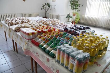 Ajutoare oferite de Parohia „Sfânta Cuvioasă Parascheva“ din Galați persoanelor nevoiaşe – fotografia 5