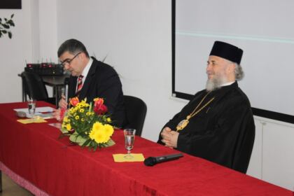 Cercetătorul Mirel Bănică a conferenţiat la Galaţi – fotografia 6