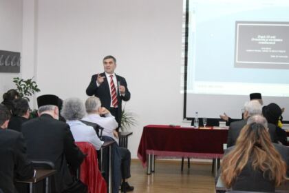 Cercetătorul Mirel Bănică a conferenţiat la Galaţi – fotografia 8