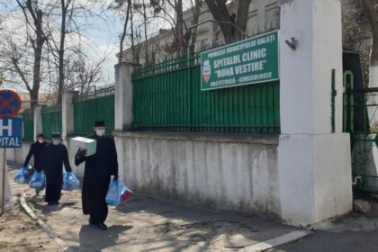 Daruri oferite mamelor și pruncilor de la Maternitatea „Buna Vestire“ din Galați și vârstnicilor izolați la domiciliu – fotografia 11