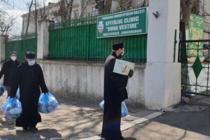 Arhiepiscopia Dunării de Jos spijină cadrele medicale în lupta cu coronavirusul – fotografia 6