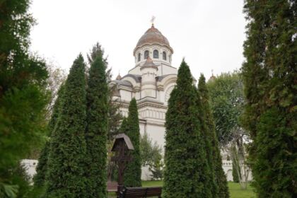Şedinţă de lucru pentru organizarea sărbătorilor Sf. Andrei şi Sf. Nicolae în Eparhia Dunării de Jos – fotografia 1