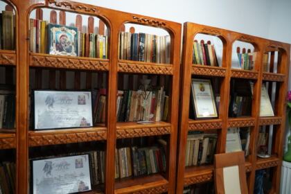 Copiii nevoiaşi primesc hrană zilnic şi alte ajutoare la Centrul social „Sfântul Vasile cel Mare“ din Brăila – fotografia 14