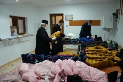 Copiii nevoiaşi primesc hrană zilnic şi alte ajutoare la Centrul social „Sfântul Vasile cel Mare“ din Brăila – fotografia 23