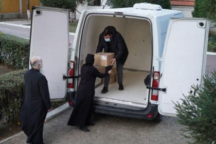 Înfiinţarea şi dotare a 10 cabine medicale în cadrul unor mănăstiri din Eparhia Dunării de Jos – fotografia 10
