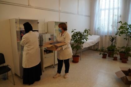 Înfiinţarea şi dotare a 10 cabine medicale în cadrul unor mănăstiri din Eparhia Dunării de Jos – fotografia 18