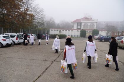 Activități social-filantropice desfăşurate de Centrul „Speranţe pentru vârsta a III-a“ din Galaţi – fotografia 12