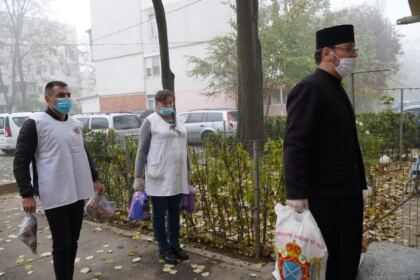 Activități social-filantropice desfăşurate de Centrul „Speranţe pentru vârsta a III-a“ din Galaţi – fotografia 18