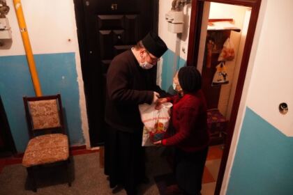 Activități social-filantropice desfăşurate de Centrul „Speranţe pentru vârsta a III-a“ din Galaţi – fotografia 21