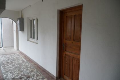 În Arhiepiscopia Dunării de Jos încă un cabinet medical mănăstiresc a fost dotat corespunzător – fotografia 5
