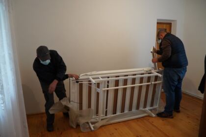 În Arhiepiscopia Dunării de Jos încă un cabinet medical mănăstiresc a fost dotat corespunzător – fotografia 14